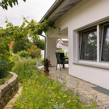 Beim Imker Διαμέρισμα